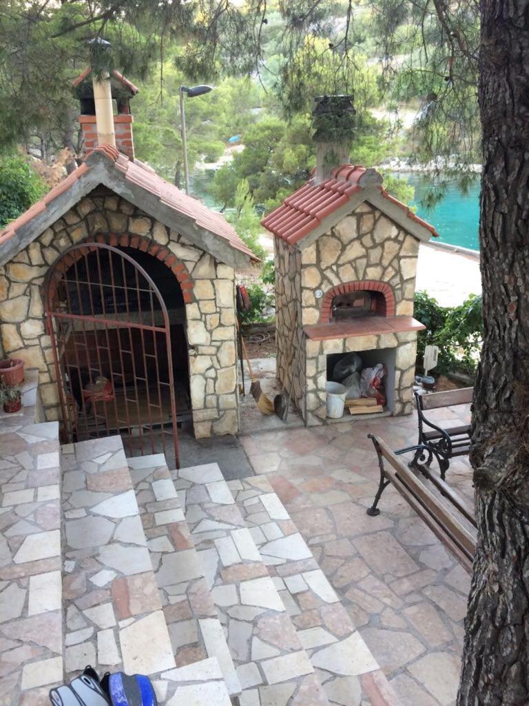 Apartmani Mima Necujam Exterior photo